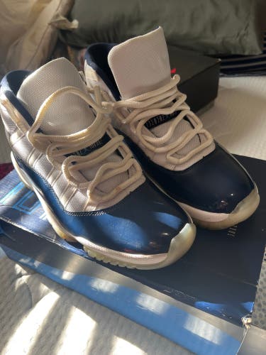 -Used-  WIN LIKE ‘82 Air Jordan Retro 11s   (Size 11.5)