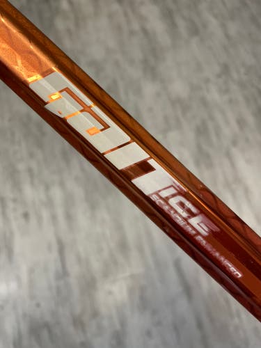 Used OG Gait Ice Shaft - Red