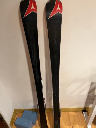 Used 160 cm Atomic Slalom Skis With Bindings