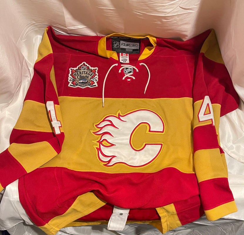 Authentic Calgary Flames Jersey XL 52 Pro Player Pedestal New