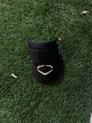 Black New Senior EvoShield Elbow Protection Elbow Guard