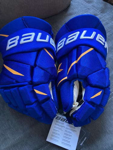 New Bauer 15" Pro Stock Vapor X Gloves