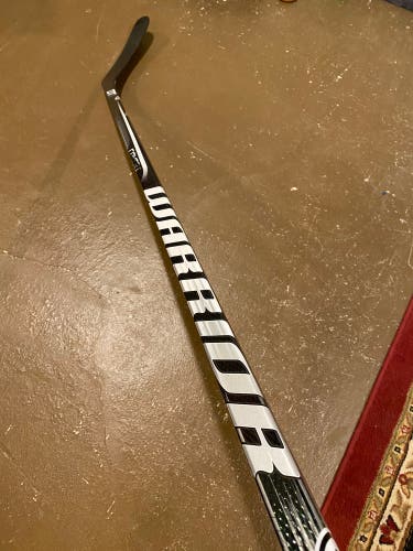 Like New Right Handed W88 Covert DT1 Hockey Stick