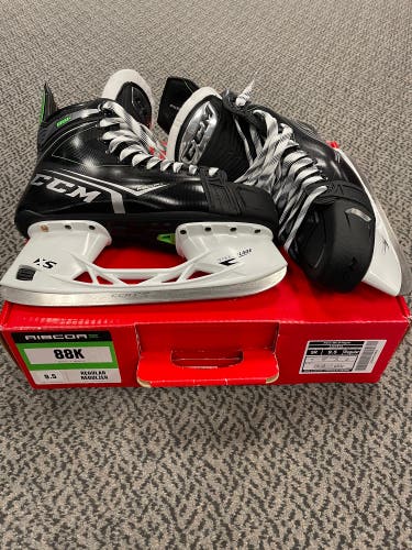 CCM 88K Senior size 9.5 regular width Skate