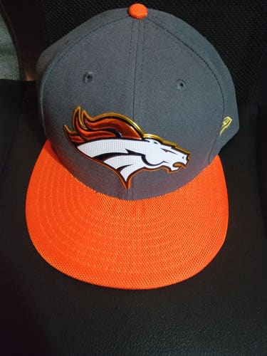 Denver Broncos New  size 8 New Era Hat