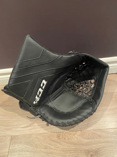 Exclusive Edition CCM Axis 1.9 Glove
