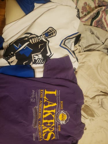 JERSEY AND LAKERS SHIRT