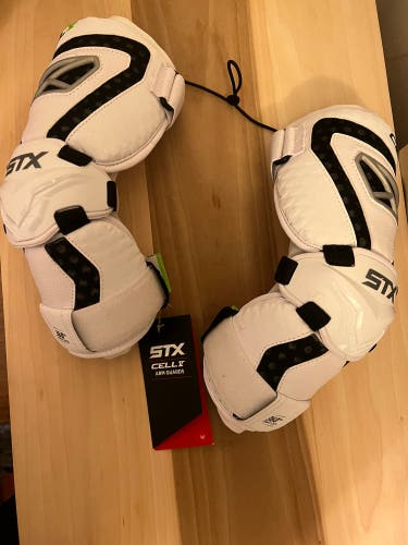 STX Cell V arm guards
