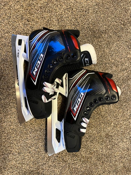 New CCM Regular Width Size 6 FT460 Hockey Goalie Skates