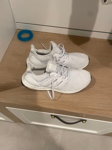 Adidas Ultraboost Sneakers Size 9 (Men’s)