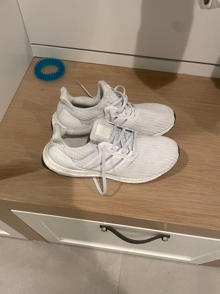 Adidas Ultraboost Sneakers Size 9 (Men’s)