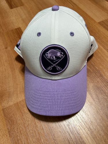 Casey Mittelstadt 37 Buffalo Sabres Fanatics Authentic Pro HAT Hockey Fights Cancer Player Issue