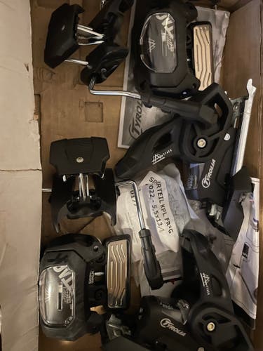 Tyrolia Attack2 13 GW Ski Bindings 95 mm Brake, New