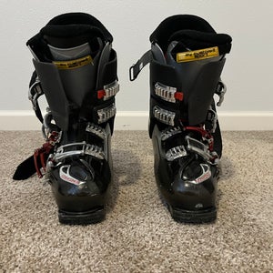 Salomon impact 8 ski boots 90 flex size 26