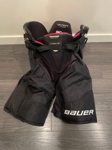 Senior Large Bauer  Vapor Hyperlite Hockey Pants