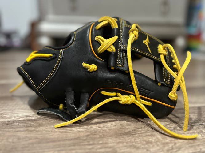 Used Right Hand Throw 11.5" Pro Select Baseball Glove