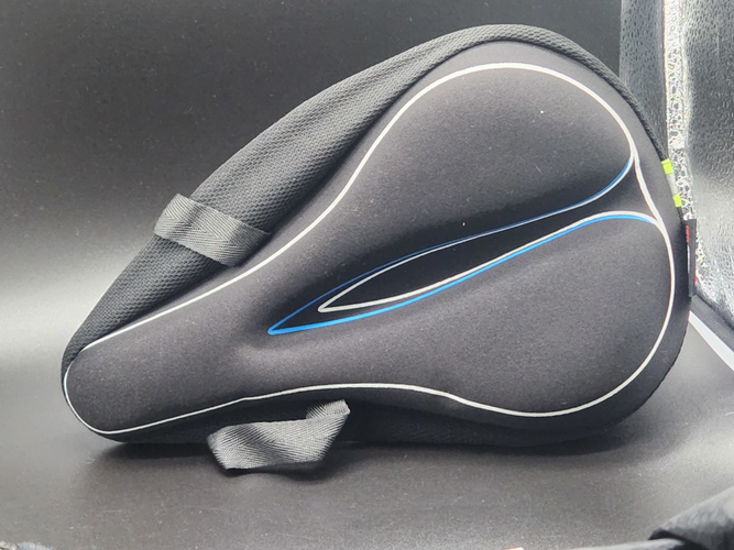 New Giddy UP Padded Bicycle Seat with Reflector Strip...Brand New in Package