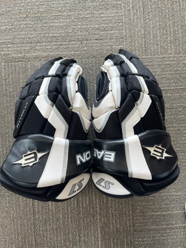 Easton s7 Hockey gloves