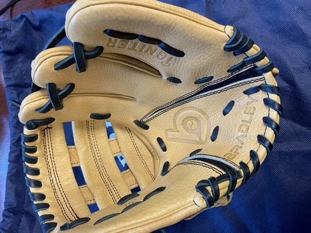Bradley Baseball Igniter 4-Finger Glove 10"