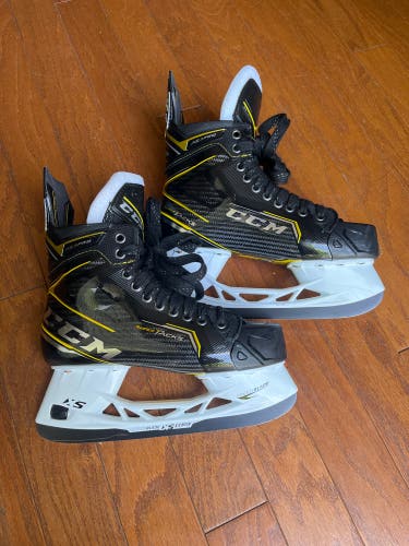 Used CCM Regular Width Size 7 AS3 Pro Hockey Skates