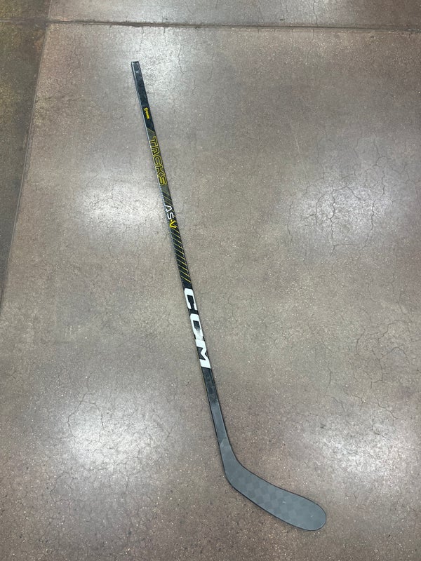 Used CCM 1052 GrooveLite Lefty Hockey Stick – cssportinggoods