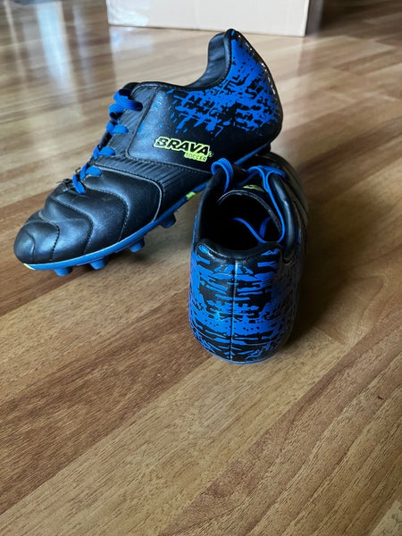 Youth Brava soccer cleats Size 2 1/2. Shipping $7 | SidelineSwap