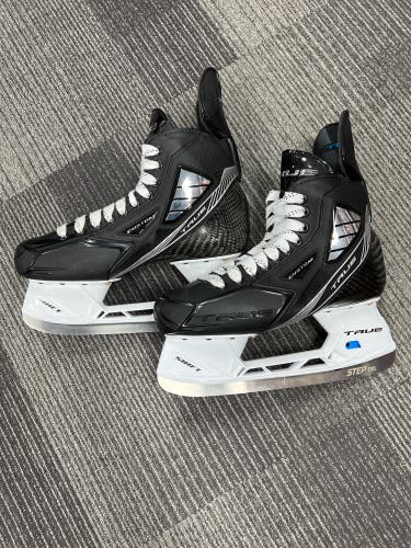New True Regular Width Pro Stock Size 8 Pro Custom Hockey Skates