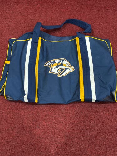 New Nashville Predators 4ORTE Player Bag Item#NVPB