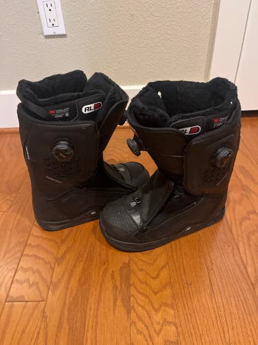 Men's Size 9.0 (Women's 10) DC Travis Rice Snowboard Boots