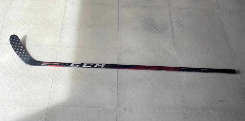Senior New Right Handed CCM JetSpeed Team Hockey Stick P28