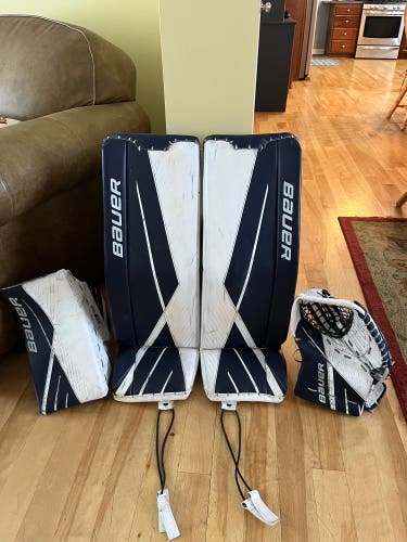 Bauer Supreme 3s intermediate Hockey Goalie set