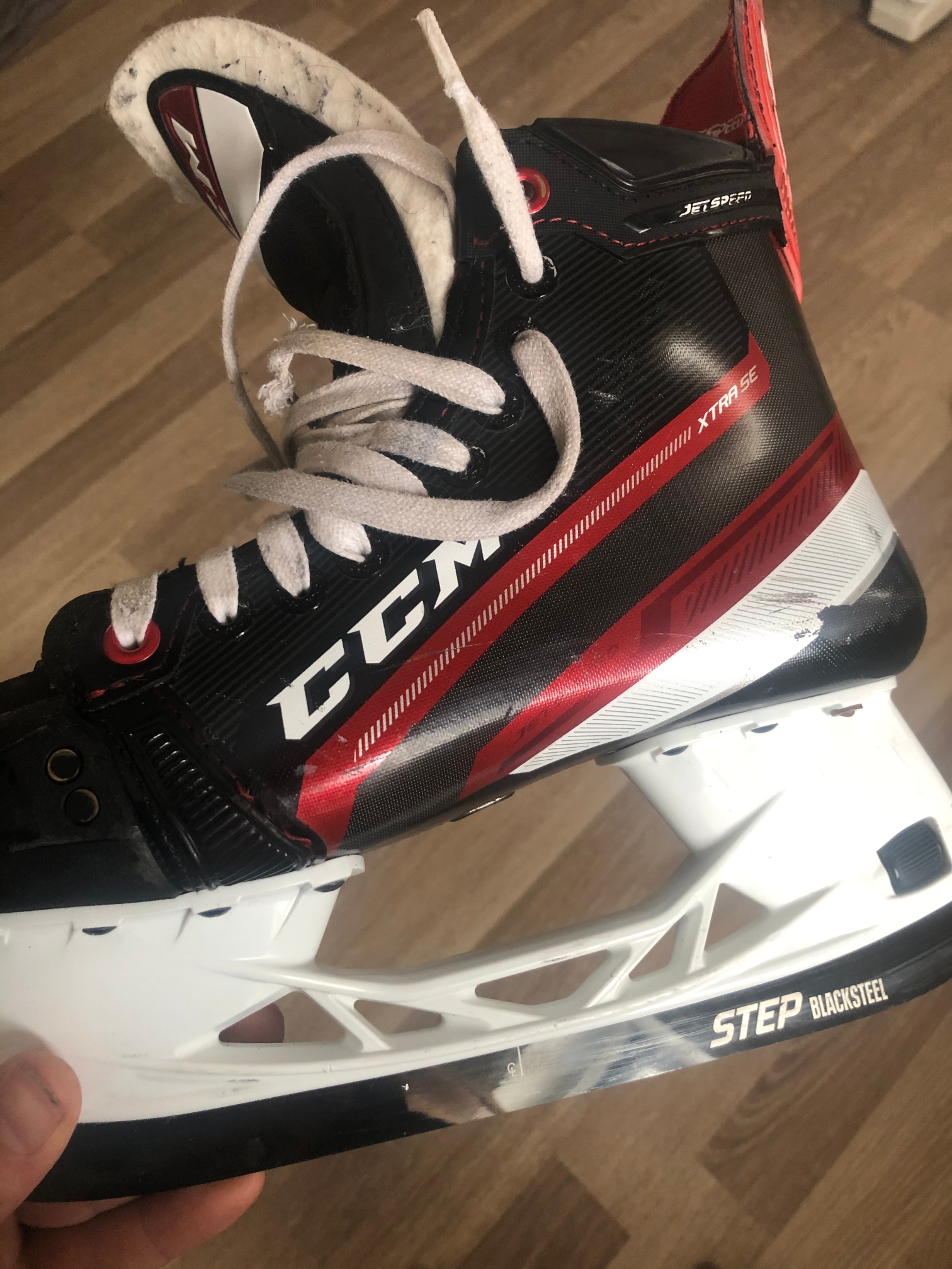 Senior Used CCM JetSpeed XTRA SE Hockey Skates Regular Width Size 6