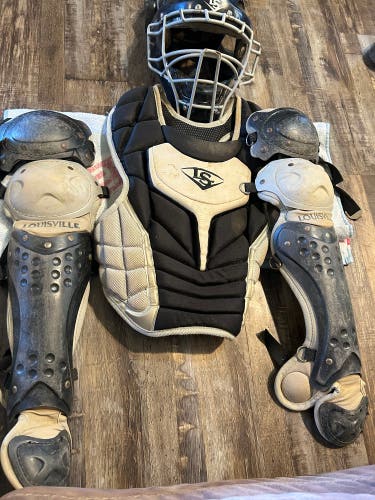 Louisville Slugger Catcher's Set