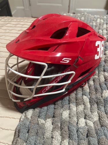 Player's Cascade S Helmet