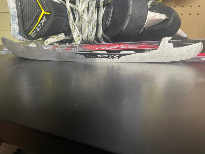New CCM 263 mm Speedblade XS