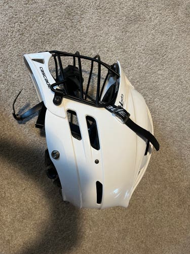 Player's Cascade CPV-R Helmet