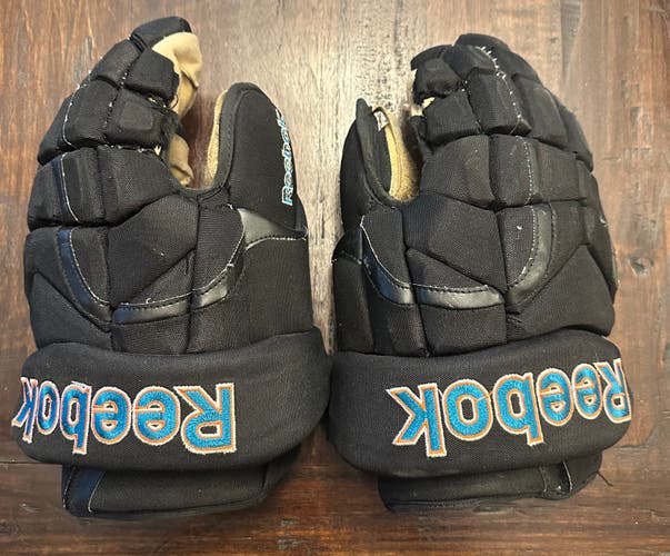 Used Reebok 11KP Gloves 14" Pro Stock - San Jose Sharks