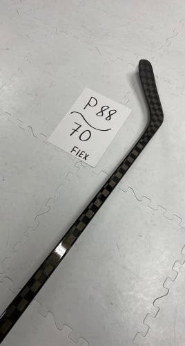 Senior(1x)Left P88 70 Flex PROBLACKSTOCK Pro Stock Nexus 2N Pro Hockey Stick