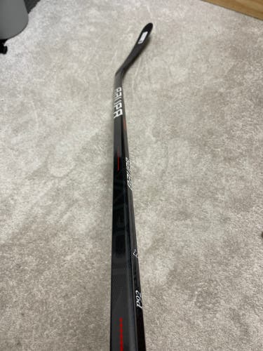 Senior Right Handed P92 Pro Stock Vapor Team Hockey Stick