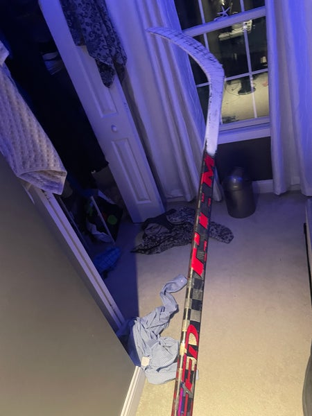 Senior Right Handed P29 Jetspeed FT4 Pro Hockey Stick