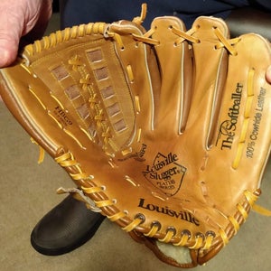 New Right Hand Throw Louisville Slugger Outfield Softball Glove 13.5"