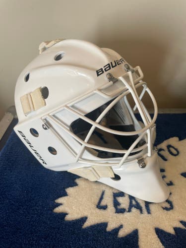 Brand New Bauer 960 Pro Senior Goalie Mask Medium