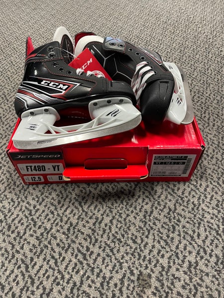 CCM FT480 Youth size 12.5 D width skate