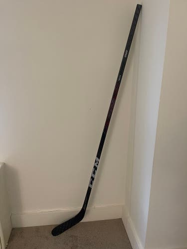 Used Right Handed Pro Stock Jetspeed Team Hockey Stick
