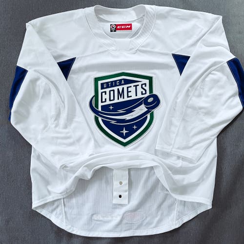 Pro Stock Utica Comets CCM Quicklite Practice Jersey White Size 58