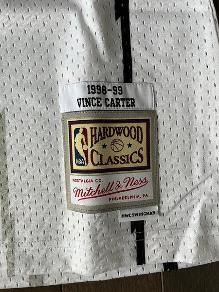 Toronto Raptors Vince Carter 1998 Hardwood Classics Home Swingman Jersey By  Mitchell & Ness - White - Mens