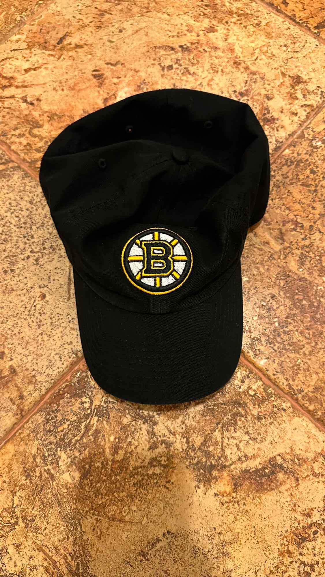 BOSTON BRUINS BLACK '47 CLEAN UP - Next Level Pro Shop