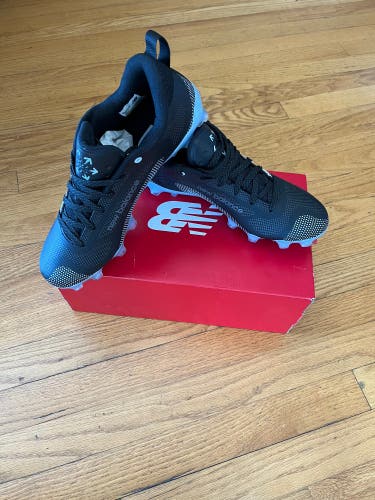 Black Men's Cleats Low Top Freeze