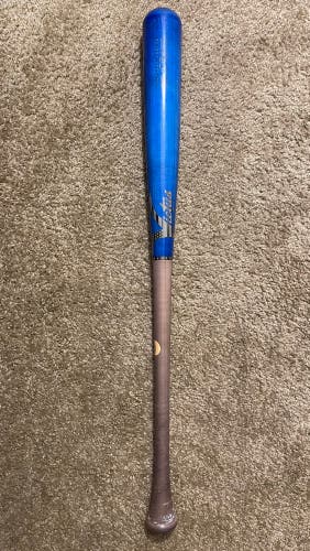 Victus Wood bat (-3) 30 oz 33"