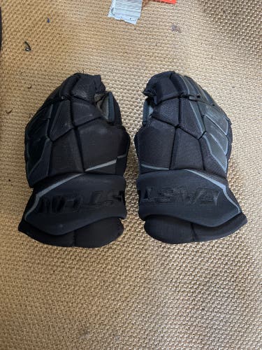Used Easton 13" Gloves